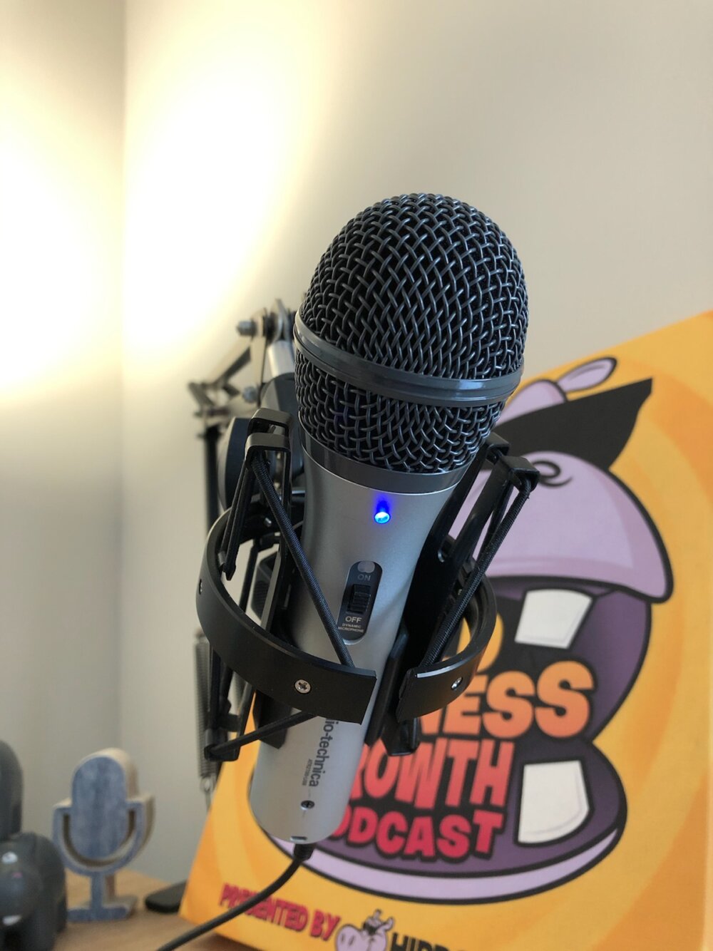 Why Should You Practice Recording Into Your Podcast Mic? MaxPodcasting